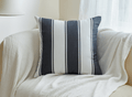 Coussin à larges rayures blanches et noires 50x50 cm PRAIA