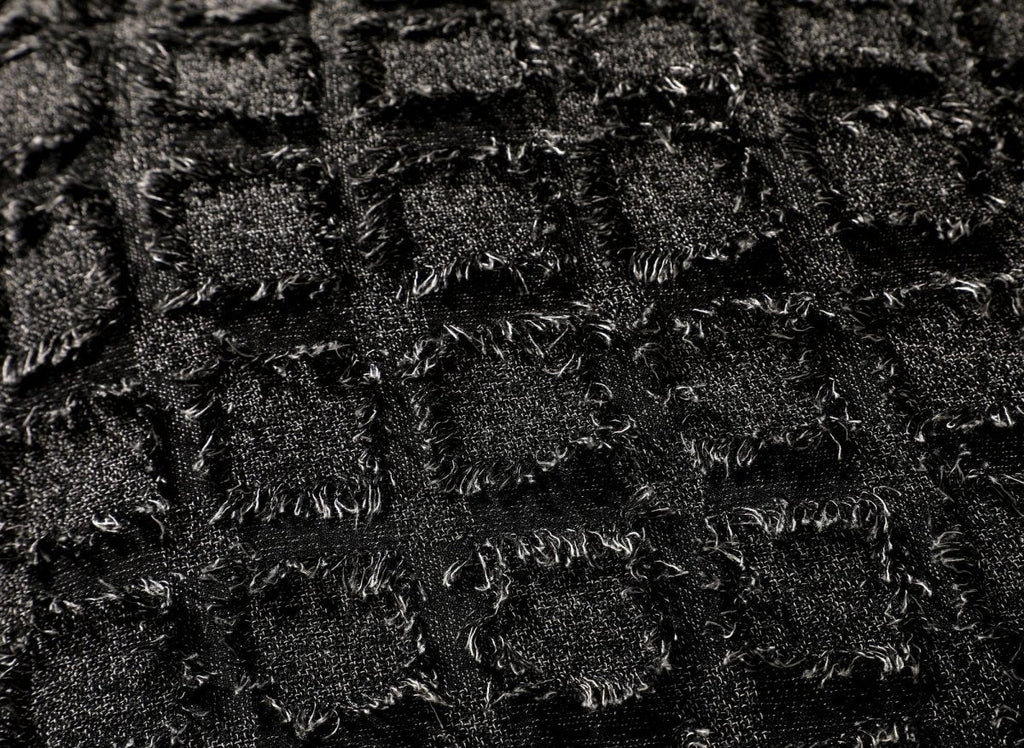 Coussin noir à formes carrées texturées 45x45 cm ELVIO
