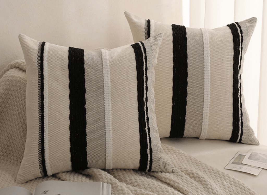 Coussin texturé noir et blanc écru 45x45 cm NEXUS