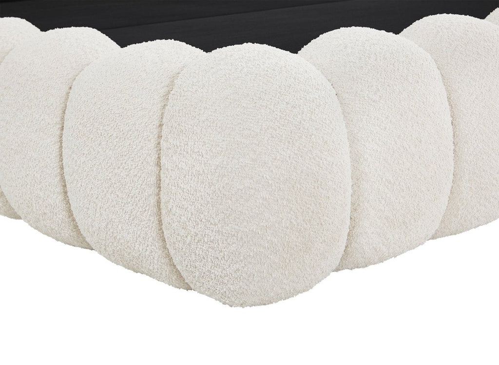 Lit coffre en tissu bouclette beige 180x200 cm GRETA