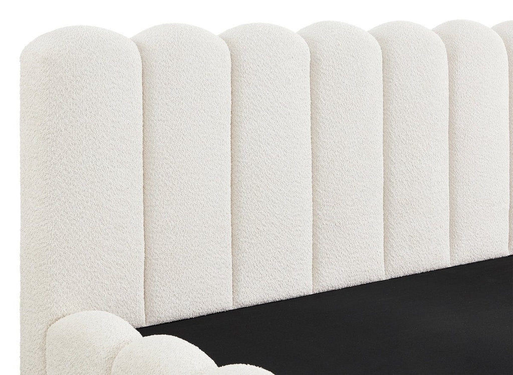 Lit coffre en tissu bouclette beige 180x200 cm RITA