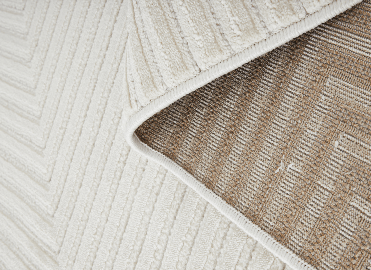 Tapis blanc écru à losanges beiges 160 x 230 cm ROUBY