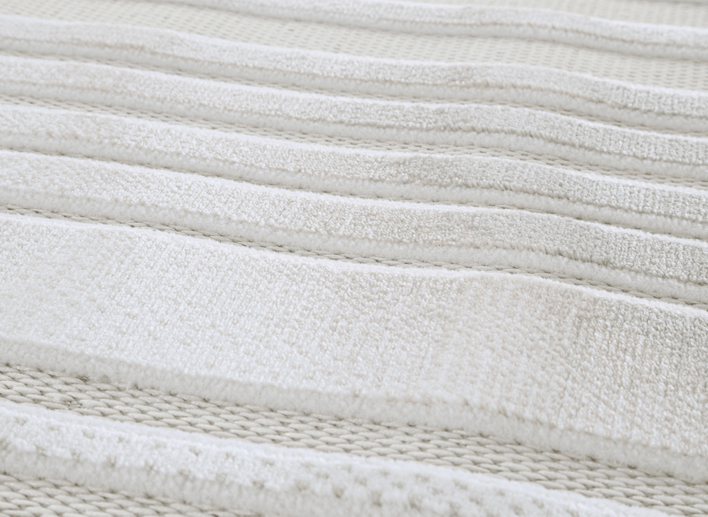 Tapis gris à motifs de lignes 160 x 230 cm PERTONA